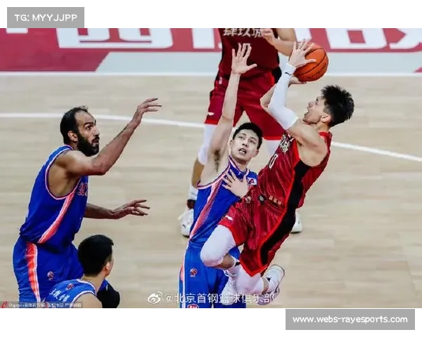 首钢园总决赛餐饮服务获好评亲子篮球活动热度激增吸引大量家庭参与